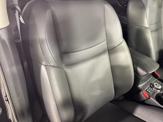 エクストレイル ２０Ｘｉ　純正９型ナビ　アラウンドビューＭ　Ｄミラー　ＰＢＤ　プロパイロット　ＡＥＢ　ＡＣＣ　ＬＥＤ　ＡＨＢ　ルーフレール　革巻ステアリング　前／後左右シートヒーター　合皮シート　インテリキー　純正１８ＡＷ（33枚目）