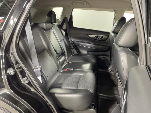 エクストレイル ２０Ｘｉ　純正９型ナビ　アラウンドビューＭ　Ｄミラー　ＰＢＤ　プロパイロット　ＡＥＢ　ＡＣＣ　ＬＥＤ　ＡＨＢ　ルーフレール　革巻ステアリング　前／後左右シートヒーター　合皮シート　インテリキー　純正１８ＡＷ（40枚目）