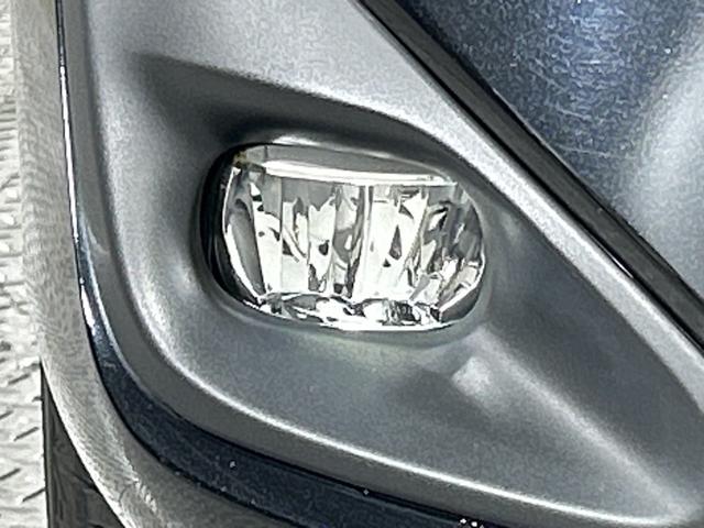 シエンタ Ｇ　クエロ　トヨタセーフティセンス　純正ナビ　パノラミックビューモニター　両側電動スライドドア　ハーフレザーシート　ＥＴＣ　革巻きステアリング　コーナーセンサー　アイドリングストップ機能　ＬＥＤ　フォグ　マット（63枚目）