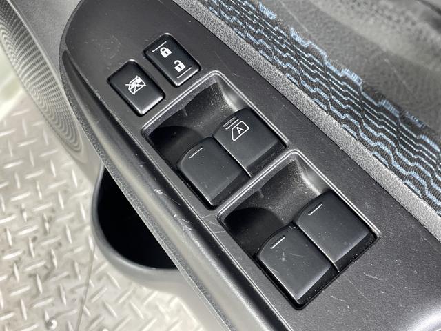 ノート Ｘ　ＤＩＧ－Ｓ　Ｖセレクション＋セーフティ　純正７インチナビ　全方位カメラ　衝突軽減ブレーキ　レーンキープアシスト　前後ドラレコ　ＥＴＣ　アイドリングストップ　横滑り防止　ＥＣＯモード　フォグ　純正フロアマット　純正ドアバイザー　フルセグＴＶ（47枚目）