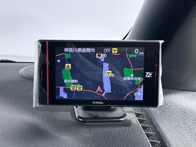 ヴォクシー ハイブリッドZS 煌III トヨタセーフティセンス 純正10型ナビ 純正フリップダウンモニター 両側電動スライドドア ハーフレザーシート シートヒーター ETC ドライブレコーダー コーナーセンサー プッシュスタートボタン(16枚目)