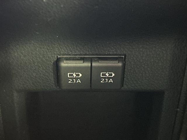 ヴォクシー ハイブリッドZS 煌III トヨタセーフティセンス 純正10型ナビ 純正フリップダウンモニター 両側電動スライドドア ハーフレザーシート シートヒーター ETC ドライブレコーダー コーナーセンサー プッシュスタートボタン(34枚目)