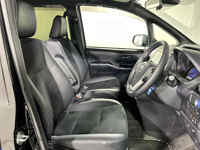 ヴォクシー ハイブリッドZS 煌III トヨタセーフティセンス 純正10型ナビ 純正フリップダウンモニター 両側電動スライドドア ハーフレザーシート シートヒーター ETC ドライブレコーダー コーナーセンサー プッシュスタートボタン(54枚目)