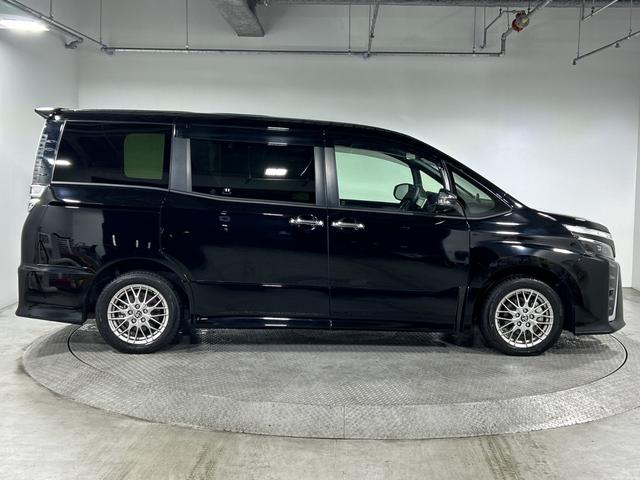 ヴォクシー ハイブリッドZS 煌III トヨタセーフティセンス 純正10型ナビ 純正フリップダウンモニター 両側電動スライドドア ハーフレザーシート シートヒーター ETC ドライブレコーダー コーナーセンサー プッシュスタートボタン(68枚目)