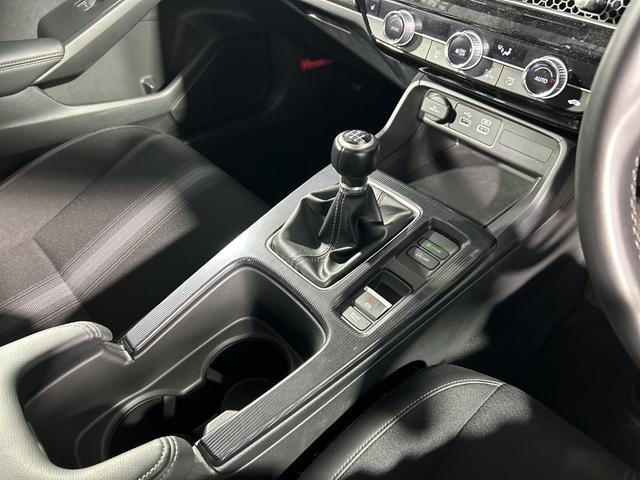 シビック LX 純正DA Hセンシング Bカメラ フルセグ LED 純正サイド/リアスポイラー ETC2.0 半革シート 革巻ステアリング 前シートヒーター アイドリングS 無限ドアバイザー スマートキー プッシュS(14枚目)