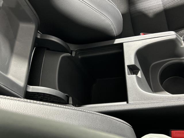 シビック LX 純正DA Hセンシング Bカメラ フルセグ LED 純正サイド/リアスポイラー ETC2.0 半革シート 革巻ステアリング 前シートヒーター アイドリングS 無限ドアバイザー スマートキー プッシュS(42枚目)