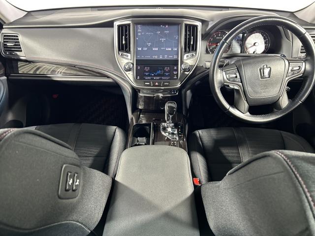 クラウン アスリートS-T 純正8型SDナビ バックカメラ フルセグ クルコン SOSコール アイドリングS ECO 革巻きステアリング パドルシフト 純正リアアンダースポイラー ETC 純正17インチAW lEDヘッドランプ(2枚目)