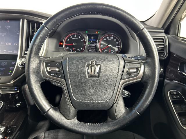 クラウン アスリートS-T 純正8型SDナビ バックカメラ フルセグ クルコン SOSコール アイドリングS ECO 革巻きステアリング パドルシフト 純正リアアンダースポイラー ETC 純正17インチAW lEDヘッドランプ(7枚目)