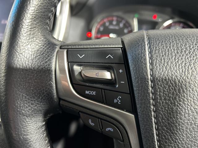 クラウン アスリートS-T 純正8型SDナビ バックカメラ フルセグ クルコン SOSコール アイドリングS ECO 革巻きステアリング パドルシフト 純正リアアンダースポイラー ETC 純正17インチAW lEDヘッドランプ(9枚目)