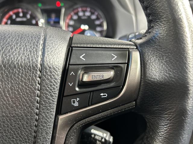 クラウン アスリートS-T 純正8型SDナビ バックカメラ フルセグ クルコン SOSコール アイドリングS ECO 革巻きステアリング パドルシフト 純正リアアンダースポイラー ETC 純正17インチAW lEDヘッドランプ(10枚目)