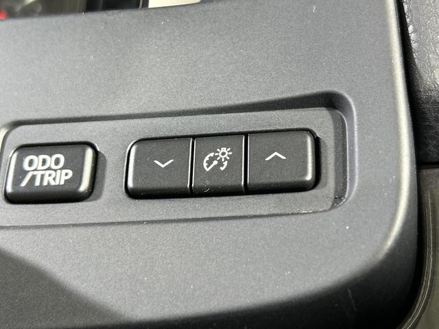 クラウン アスリートS-T 純正8型SDナビ バックカメラ フルセグ クルコン SOSコール アイドリングS ECO 革巻きステアリング パドルシフト 純正リアアンダースポイラー ETC 純正17インチAW lEDヘッドランプ(23枚目)