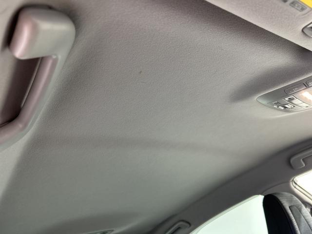 クラウン アスリートS-T 純正8型SDナビ バックカメラ フルセグ クルコン SOSコール アイドリングS ECO 革巻きステアリング パドルシフト 純正リアアンダースポイラー ETC 純正17インチAW lEDヘッドランプ(41枚目)