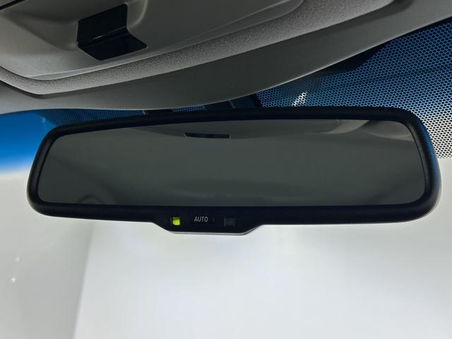 クラウン アスリートS-T 純正8型SDナビ バックカメラ フルセグ クルコン SOSコール アイドリングS ECO 革巻きステアリング パドルシフト 純正リアアンダースポイラー ETC 純正17インチAW lEDヘッドランプ(44枚目)