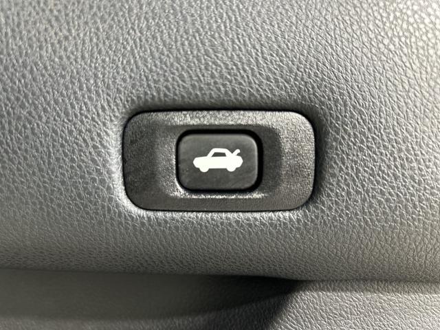 クラウン アスリートS-T 純正8型SDナビ バックカメラ フルセグ クルコン SOSコール アイドリングS ECO 革巻きステアリング パドルシフト 純正リアアンダースポイラー ETC 純正17インチAW lEDヘッドランプ(59枚目)