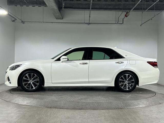 クラウン アスリートS-T 純正8型SDナビ バックカメラ フルセグ クルコン SOSコール アイドリングS ECO 革巻きステアリング パドルシフト 純正リアアンダースポイラー ETC 純正17インチAW lEDヘッドランプ(67枚目)