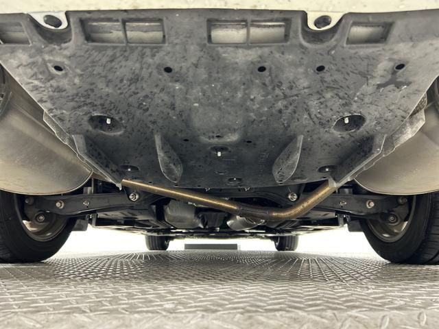 クラウン アスリートS-T 純正8型SDナビ バックカメラ フルセグ クルコン SOSコール アイドリングS ECO 革巻きステアリング パドルシフト 純正リアアンダースポイラー ETC 純正17インチAW lEDヘッドランプ(80枚目)