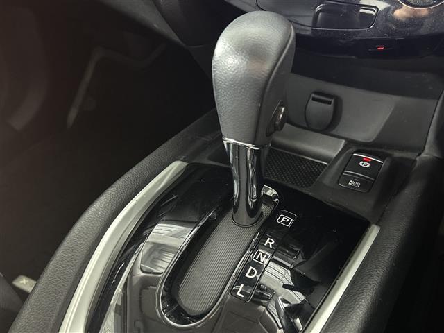 エクストレイル 20Xi 純正ナビ アラウンドビューM ProPILOT レーダークルーズ AEB BSM LDW RCTA Dルームミラー PBD アイドリングS ルーフレール 前後ソナー カブロンシート LED ETC(11枚目)