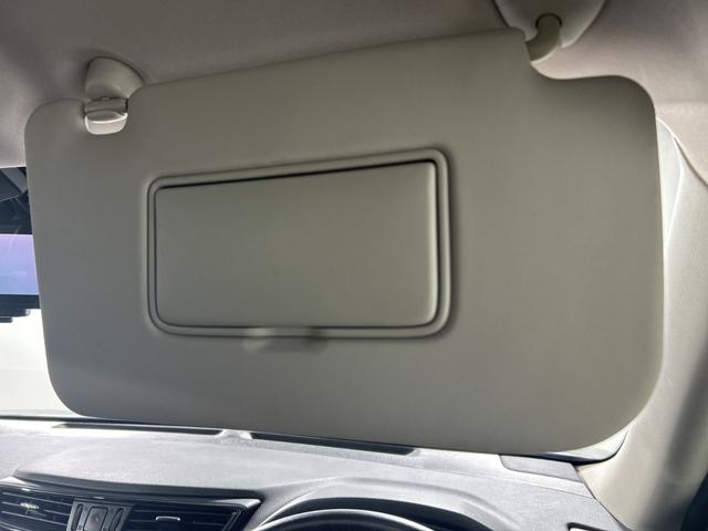 エクストレイル 20Xi 純正ナビ アラウンドビューM ProPILOT レーダークルーズ AEB BSM LDW RCTA Dルームミラー PBD アイドリングS ルーフレール 前後ソナー カブロンシート LED ETC(33枚目)