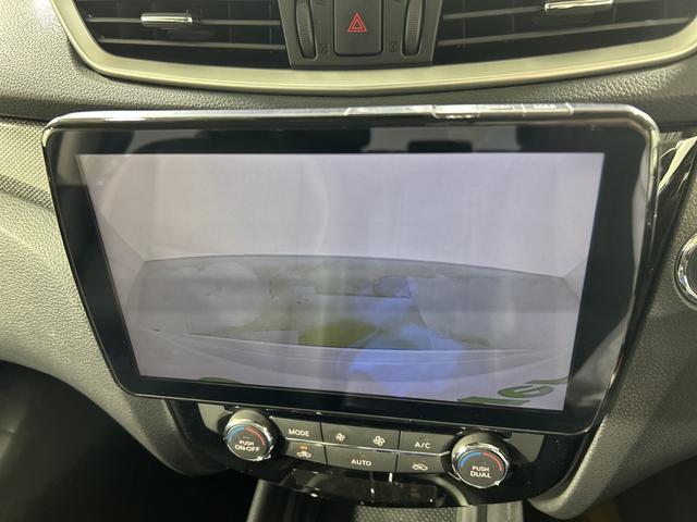 エクストレイル 20X エマージェンシーブレーキパッケージ 社外9型ナビ Bカメラ LDW AEB 進入禁止 アイドリングS カブロンシート 前席シートヒーター 革巻きステアリング 前後ソナー LED 社外前ドラレコ インテリキー プッシュスタート(5枚目)