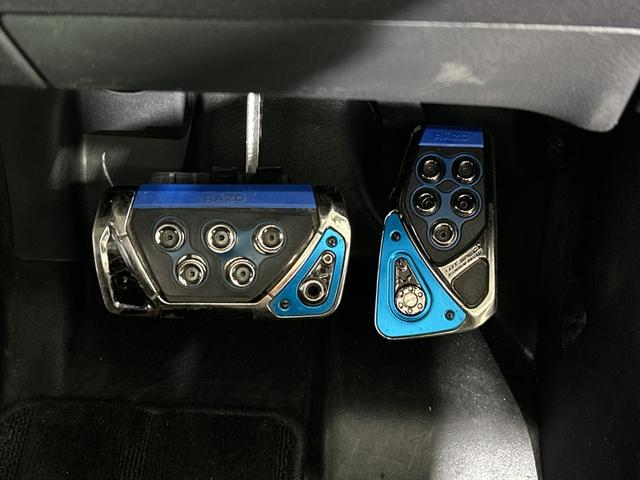 エクストレイル 20X エマージェンシーブレーキパッケージ 社外9型ナビ Bカメラ LDW AEB 進入禁止 アイドリングS カブロンシート 前席シートヒーター 革巻きステアリング 前後ソナー LED 社外前ドラレコ インテリキー プッシュスタート(9枚目)