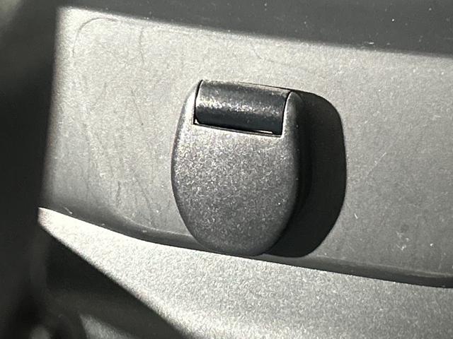 エクストレイル 20X エマージェンシーブレーキパッケージ 社外9型ナビ Bカメラ LDW AEB 進入禁止 アイドリングS カブロンシート 前席シートヒーター 革巻きステアリング 前後ソナー LED 社外前ドラレコ インテリキー プッシュスタート(30枚目)