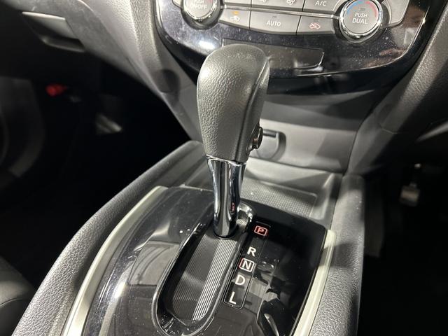 エクストレイル 20X エマージェンシーブレーキパッケージ 社外9型ナビ Bカメラ LDW AEB 進入禁止 アイドリングS カブロンシート 前席シートヒーター 革巻きステアリング 前後ソナー LED 社外前ドラレコ インテリキー プッシュスタート(32枚目)