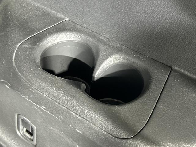 エクストレイル 20X エマージェンシーブレーキパッケージ 社外9型ナビ Bカメラ LDW AEB 進入禁止 アイドリングS カブロンシート 前席シートヒーター 革巻きステアリング 前後ソナー LED 社外前ドラレコ インテリキー プッシュスタート(41枚目)