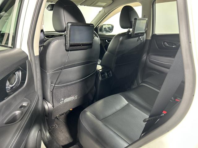 エクストレイル 20X エマージェンシーブレーキパッケージ 社外9型ナビ Bカメラ LDW AEB 進入禁止 アイドリングS カブロンシート 前席シートヒーター 革巻きステアリング 前後ソナー LED 社外前ドラレコ インテリキー プッシュスタート(49枚目)