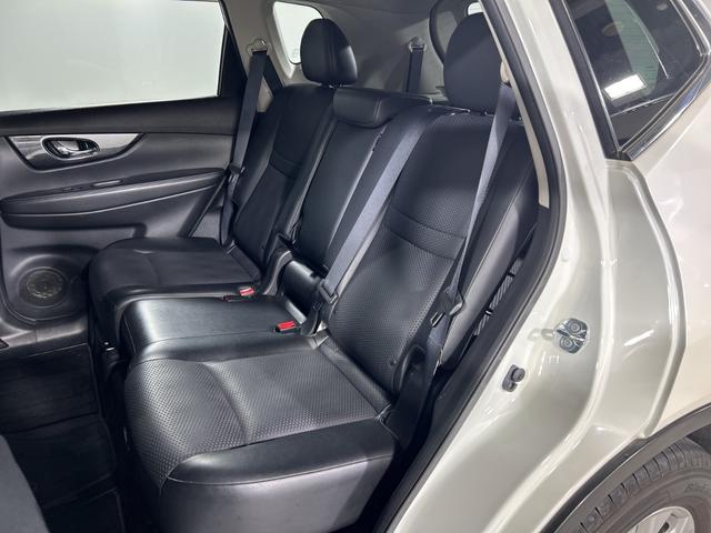 エクストレイル 20X エマージェンシーブレーキパッケージ 社外9型ナビ Bカメラ LDW AEB 進入禁止 アイドリングS カブロンシート 前席シートヒーター 革巻きステアリング 前後ソナー LED 社外前ドラレコ インテリキー プッシュスタート(50枚目)