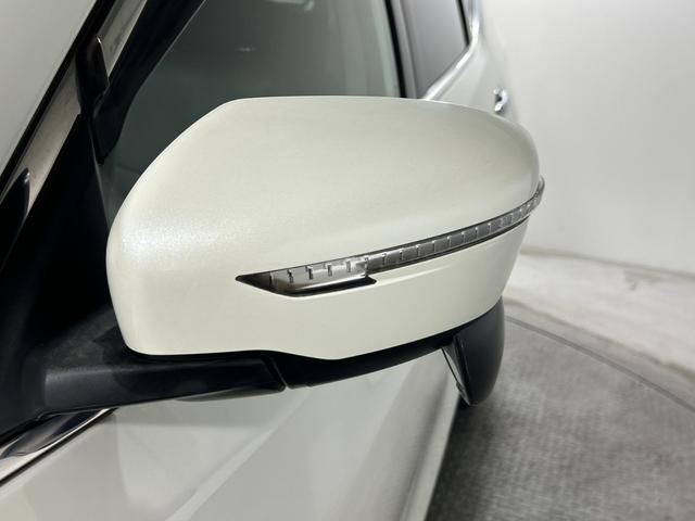 エクストレイル 20X エマージェンシーブレーキパッケージ 社外9型ナビ Bカメラ LDW AEB 進入禁止 アイドリングS カブロンシート 前席シートヒーター 革巻きステアリング 前後ソナー LED 社外前ドラレコ インテリキー プッシュスタート(68枚目)