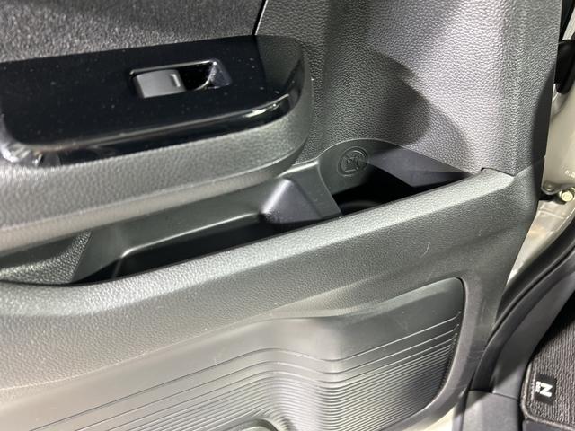 N-BOXカスタム G・EXホンダセンシング ホンダセンシング 純正8型ナビ バックカメラ 両側電動スライドドア ビルトインETC ドライブレコーダー シートヒーター LEDヘッドライト フォグランプ 純正マット 純正バイザー 純正14インチAW(31枚目)