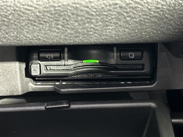 セレナ e-パワー ハイウェイスターG 社外ナビ アラウンドビューM 先進安全装備 プロパイロット Dルームミラー パーキングA 両側電動 ステアリングH 合皮シート 社外TPMS ブラウン内装 2列目3列目シートバックT/USBソケット(15枚目)