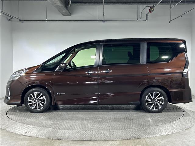 セレナ e-パワー ハイウェイスターG 社外ナビ アラウンドビューM 先進安全装備 プロパイロット Dルームミラー パーキングA 両側電動 ステアリングH 合皮シート 社外TPMS ブラウン内装 2列目3列目シートバックT/USBソケット(33枚目)