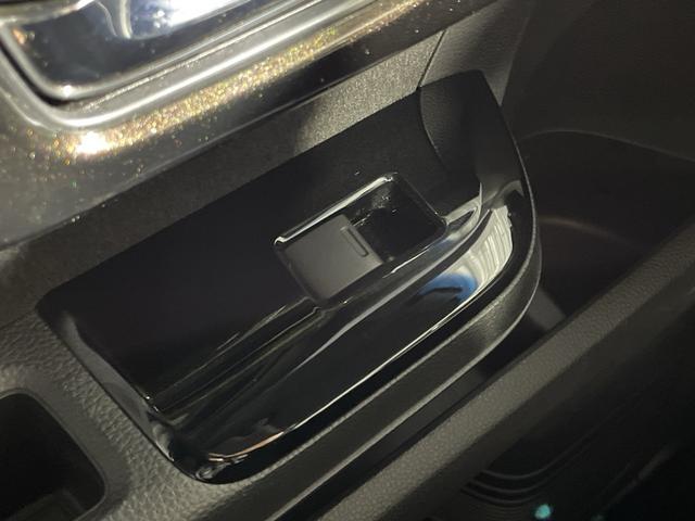 N-BOXカスタム G・Lホンダセンシング ホンダセンシング 純正8型ナビ バックカメラ 片側電動スライドドア ビルトインETC スマートキー プッシュスタートボタン LEDヘッドライト ステアリングスイッチ ECON Autoライト バイザー(34枚目)