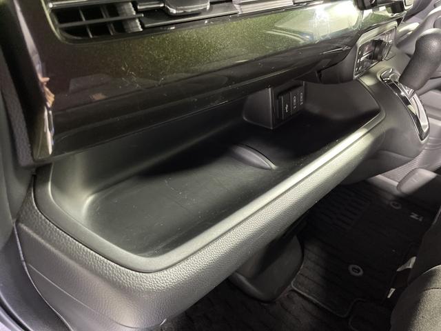 N-BOXカスタム G・Lホンダセンシング ホンダセンシング 純正8型ナビ バックカメラ 片側電動スライドドア ビルトインETC スマートキー プッシュスタートボタン LEDヘッドライト ステアリングスイッチ ECON Autoライト バイザー(43枚目)