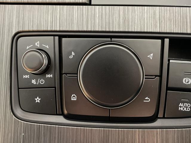 ＣＸ－６０ ＸＤ－ハイブリッド　プレミアムスポーツ　マツダコネクト１２．３型ＳＤナビ　ＢＯＳＥ　３６０度カメラ　パノラマＳＲ　ＰＢＤ　ｉ－ＡＣＴＩＶＳＥＮＳＥ　ステアリングＨ　革／スエードシート　前Ｐシート／ベンチレーション　前後シートＨ　ＡＬＨ　Ｑｉ（35枚目）