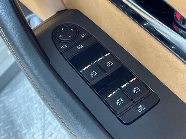 ＣＸ－６０ ＸＤ－ハイブリッド　プレミアムスポーツ　マツダコネクト１２．３型ＳＤナビ　ＢＯＳＥ　３６０度カメラ　パノラマＳＲ　ＰＢＤ　ｉ－ＡＣＴＩＶＳＥＮＳＥ　ステアリングＨ　革／スエードシート　前Ｐシート／ベンチレーション　前後シートＨ　ＡＬＨ　Ｑｉ（37枚目）