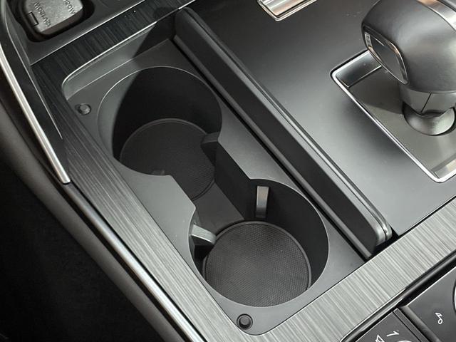 ＣＸ－６０ ＸＤ－ハイブリッド　プレミアムスポーツ　マツダコネクト１２．３型ＳＤナビ　ＢＯＳＥ　３６０度カメラ　パノラマＳＲ　ＰＢＤ　ｉ－ＡＣＴＩＶＳＥＮＳＥ　ステアリングＨ　革／スエードシート　前Ｐシート／ベンチレーション　前後シートＨ　ＡＬＨ　Ｑｉ（44枚目）