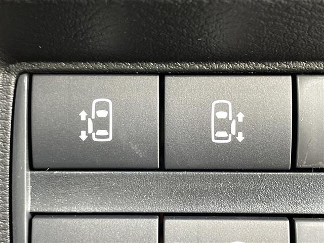 デリカミニ T プレミアム 届出済未使用車 純正9型DA e-アシスト マイパイロット 2トーンカラー ルーフレール 両側電動 Dルームミラー マルチアラウンドビューM 前シートH ステアリングH LED 電動PB/オートBH(4枚目)