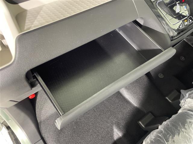 デリカミニ T プレミアム 届出済未使用車 純正9型DA e-アシスト マイパイロット 2トーンカラー ルーフレール 両側電動 Dルームミラー マルチアラウンドビューM 前シートH ステアリングH LED 電動PB/オートBH(31枚目)