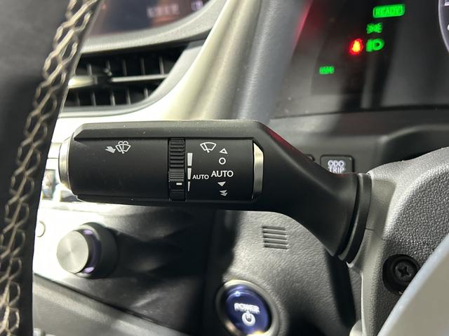 ES ES300h Fスポーツ 純正ナビ バックカメラ ムーンルーフ セーフティシステムプラス BSM PKSB HUD Dミラー パワートランク 3眼LEDヘッドランプ 合皮シート 前パワーシート/シートヒーター/ベンチレーション(14枚目)