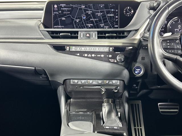 ES ES300h Fスポーツ 純正ナビ バックカメラ ムーンルーフ セーフティシステムプラス BSM PKSB HUD Dミラー パワートランク 3眼LEDヘッドランプ 合皮シート 前パワーシート/シートヒーター/ベンチレーション(20枚目)