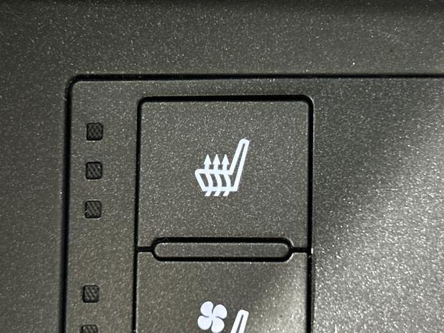 IS IS300h Fスポーツ 純正12.3型ナビ パノラミックビューM セーフティシステム+ BSM PKSB 革スポーツシートセット 3連フルLEDヘッド 前パワーシート/シートヒーター/ベンチレーション ステアリングヒーター(24枚目)