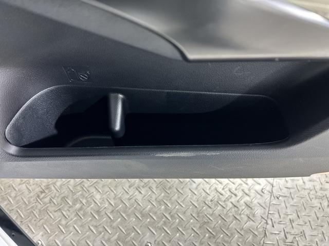 IS IS300h Fスポーツ 純正12.3型ナビ パノラミックビューM セーフティシステム+ BSM PKSB 革スポーツシートセット 3連フルLEDヘッド 前パワーシート/シートヒーター/ベンチレーション ステアリングヒーター(40枚目)