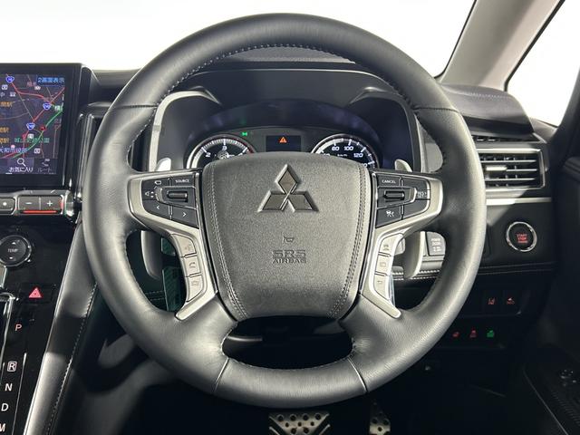 デリカD:5 シャモニー 社外11型ナビ マルチアラウンドビューM セーフティA 両側電動 PBD アイドリングS LEDヘッド/フォグランプ 半革シート D席パワーシート 前シートヒーター パドルシフト ステアリングH(10枚目)