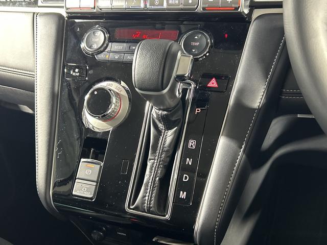 デリカD:5 シャモニー 社外11型ナビ マルチアラウンドビューM セーフティA 両側電動 PBD アイドリングS LEDヘッド/フォグランプ 半革シート D席パワーシート 前シートヒーター パドルシフト ステアリングH(20枚目)