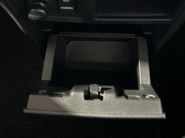 デリカD:5 シャモニー 社外11型ナビ マルチアラウンドビューM セーフティA 両側電動 PBD アイドリングS LEDヘッド/フォグランプ 半革シート D席パワーシート 前シートヒーター パドルシフト ステアリングH(49枚目)