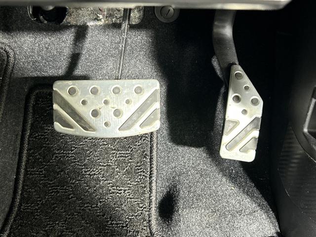 デリカD:5 シャモニー 社外11型ナビ マルチアラウンドビューM セーフティA 両側電動 PBD アイドリングS LEDヘッド/フォグランプ 半革シート D席パワーシート 前シートヒーター パドルシフト ステアリングH(53枚目)