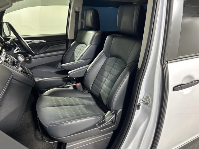 デリカD:5 シャモニー 社外11型ナビ マルチアラウンドビューM セーフティA 両側電動 PBD アイドリングS LEDヘッド/フォグランプ 半革シート D席パワーシート 前シートヒーター パドルシフト ステアリングH(54枚目)