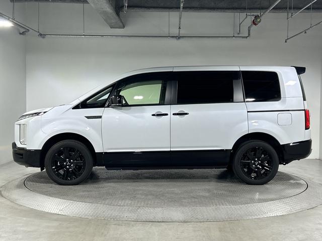 デリカD:5 シャモニー 社外11型ナビ マルチアラウンドビューM セーフティA 両側電動 PBD アイドリングS LEDヘッド/フォグランプ 半革シート D席パワーシート 前シートヒーター パドルシフト ステアリングH(69枚目)